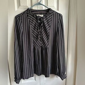 blouse for something casual, black with white and red lines